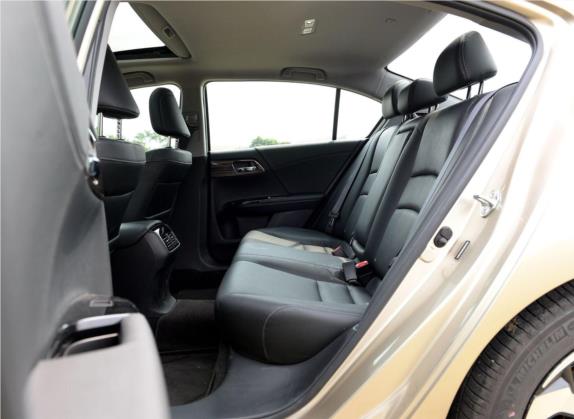 雅阁 2016款 2.4L 智尊版 车厢座椅   后排空间