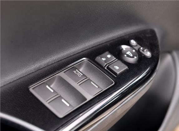 雅阁 2016款 2.4L 智尊版 车厢座椅   门窗控制