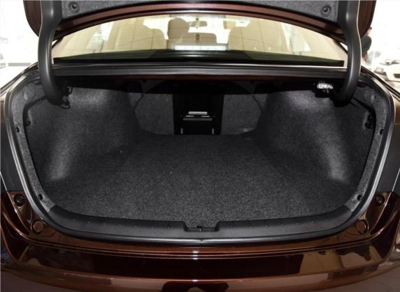 雅阁 2016款 2.4L 豪华版 车厢座椅   后备厢