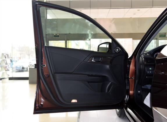 雅阁 2016款 2.4L 豪华版 车厢座椅   前门板