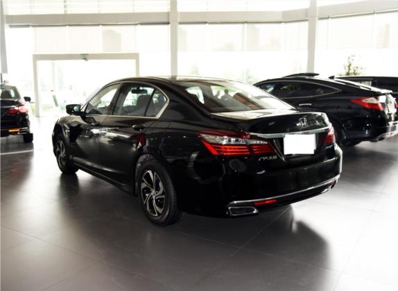雅阁 2016款 2.0L 舒适版 外观   斜后