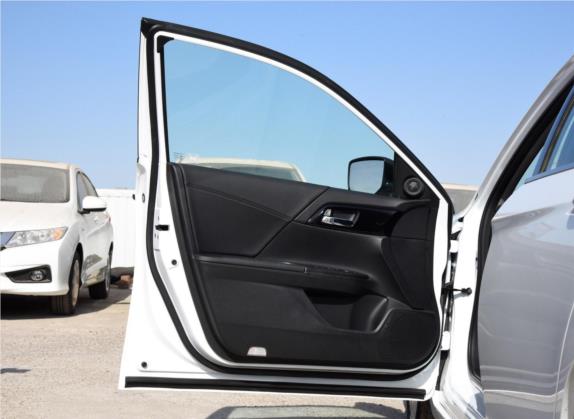 雅阁 2016款 2.0L 精英版 车厢座椅   前门板