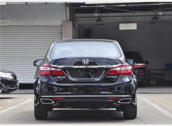 雅阁 2016款 2.0L 豪华版 外观   正后