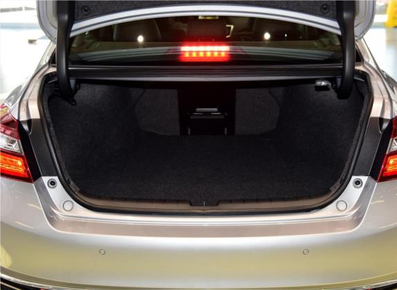 雅阁 2016款 2.4L 智睿版 车厢座椅   后备厢