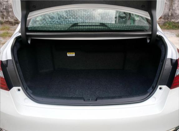 雅阁 2016款 混动 2.0L 锐酷版 车厢座椅   后备厢