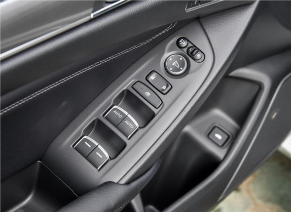 雅阁 2018款 锐·混动 2.0L 锐智版 国V 车厢座椅   门窗控制