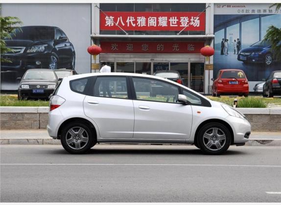 飞度 2008款 1.3L 手动舒适版 外观   正侧