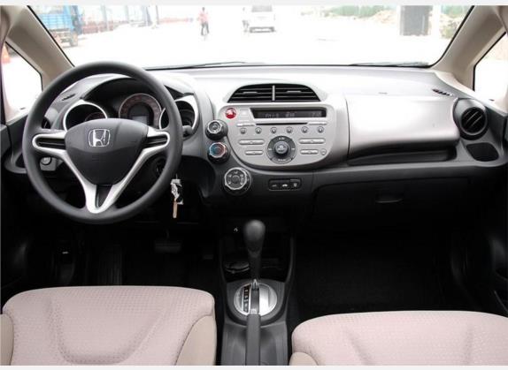 飞度 2008款 1.5L 自动豪华版 中控类   中控全图