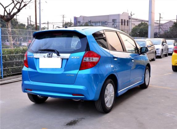 飞度 2011款 1.5L 自动全景天窗版 外观   斜后