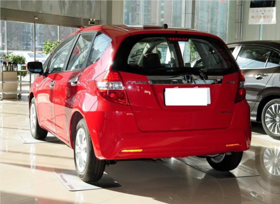 飞度 2011款 1.5L 手动豪华版 外观   斜后