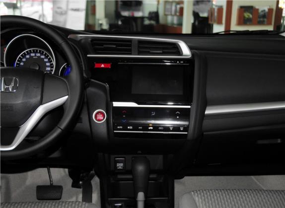 飞度 2014款 1.5L EXLI CVT领先型 中控类   中控台