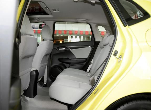 飞度 2014款 1.5L EXLI CVT领先型 车厢座椅   后排空间