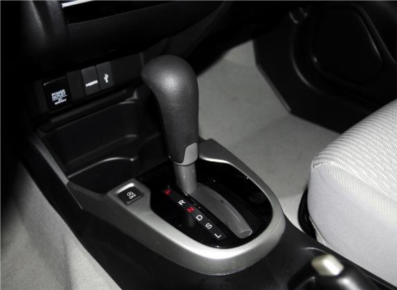 飞度 2014款 1.5L EXLI CVT领先型 中控类   挡把
