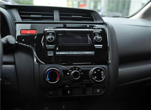 飞度 2014款 1.5L LX CVT舒适型 中控类   中控台