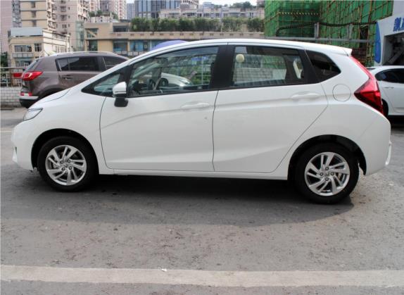 飞度 2014款 1.5L SE CVT时尚型 外观   正侧