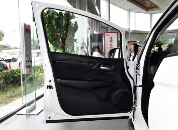 飞度 2016款 1.5L LX CVT舒适型 车厢座椅   前门板