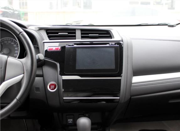 飞度 2016款 1.5L EXLI CVT领先型 中控类   中控台