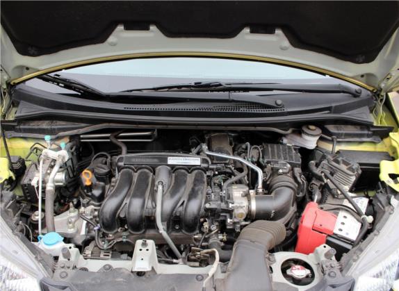 飞度 2016款 1.5L EXLI CVT领先型 其他细节类   发动机舱