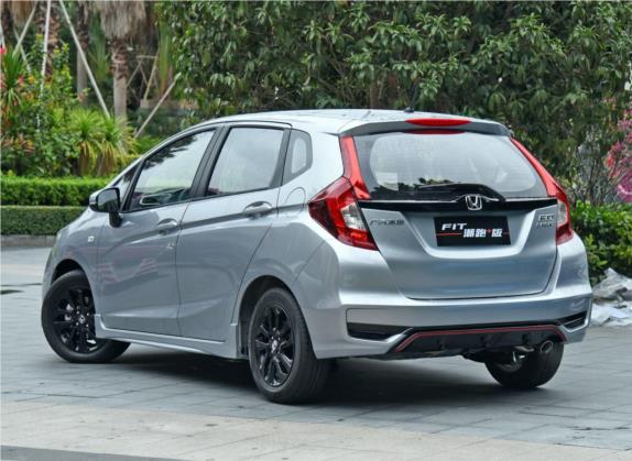 飞度 2018款 1.5L CVT潮跑+版 外观   斜后