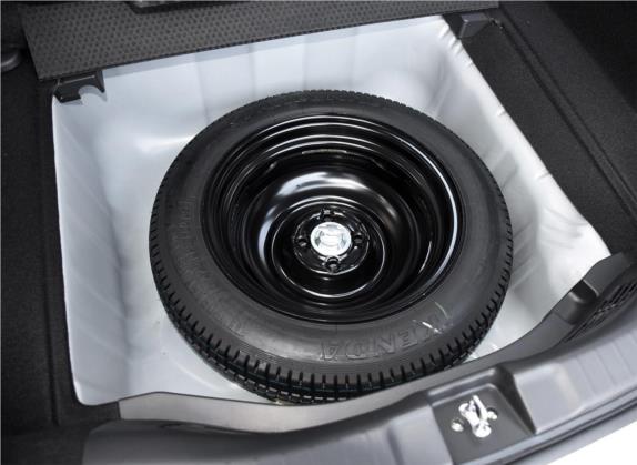 飞度 2018款 1.5L CVT潮跑版 其他细节类   备胎