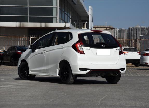 飞度 2018款 1.5L CVT潮跑版 外观   斜后