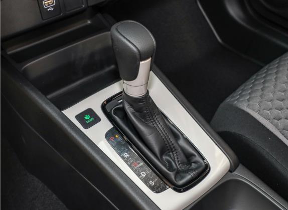 飞度 2021款 1.5L CVT潮享版 中控类   挡把
