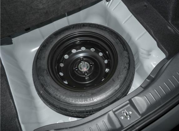 飞度 2021款 1.5L CVT潮越版 其他细节类   备胎