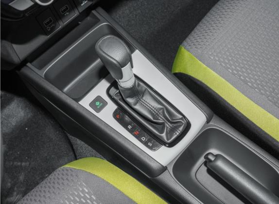 飞度 2021款 1.5L CVT潮越版 中控类   挡把