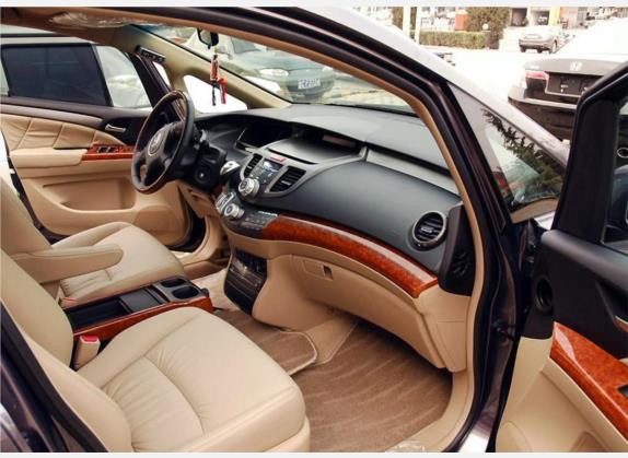 奥德赛 2008款 2.4L 舒适版 车厢座椅   前排空间