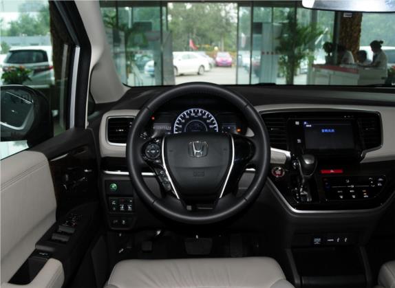 奥德赛 2015款 2.4L 豪华版 中控类   驾驶位