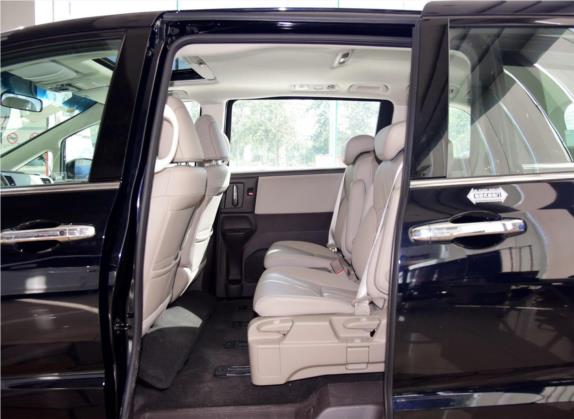奥德赛 2015款 改款 2.4L 豪华版 车厢座椅   后排空间