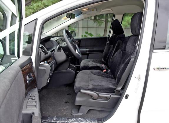 奥德赛 2018款 2.4L 舒适版 车厢座椅   前排空间
