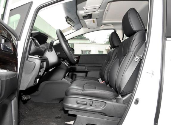 奥德赛 2018款 2.4L 豪华版 车厢座椅   前排空间