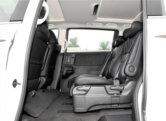 奥德赛 2018款 2.4L 豪华版 车厢座椅   后排空间