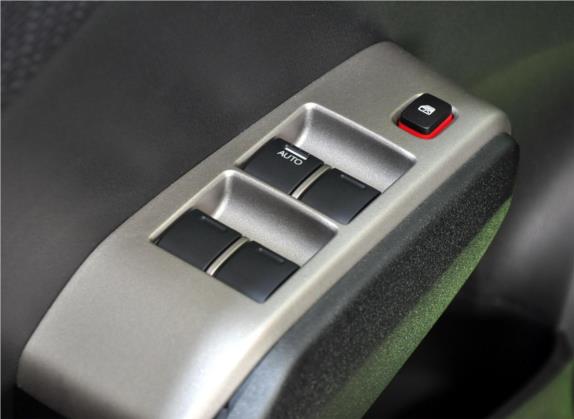 飞度(进口) 2013款 1.3L Hybrid 车厢座椅   门窗控制