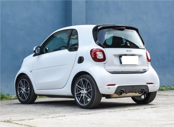 博速 smart fortwo 2017款 0.9T 硬顶BRABUS Xclusive 外观   斜后