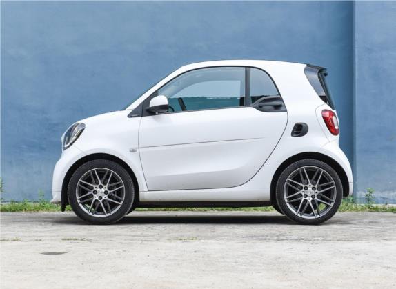 博速 smart fortwo 2017款 0.9T 硬顶BRABUS Xclusive 外观   正侧