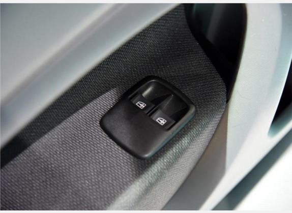 博速 smart fortwo 2017款 0.9T BRABUS tailor made硬顶版专属定制 车厢座椅   门窗控制