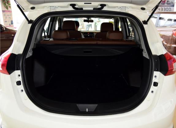 北汽威旺S50 2016款 1.5T 手动乐动豪华型 车厢座椅   后备厢