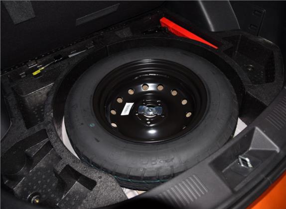 北汽威旺S50 2016款 1.5T 手动欢动超越版 其他细节类   备胎