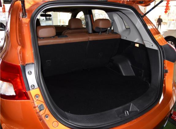 北汽威旺S50 2016款 1.5T 手动乐动旗舰版 车厢座椅   后备厢