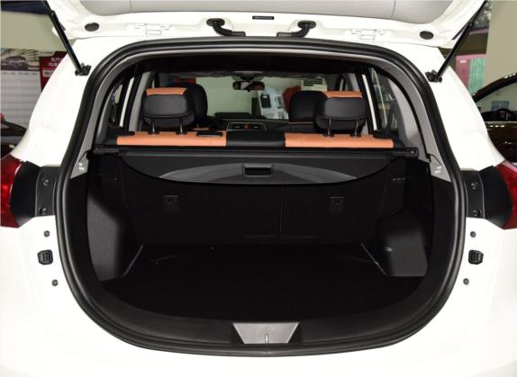 北汽威旺S50 2016款 1.5T CVT欢动精英型 车厢座椅   后备厢