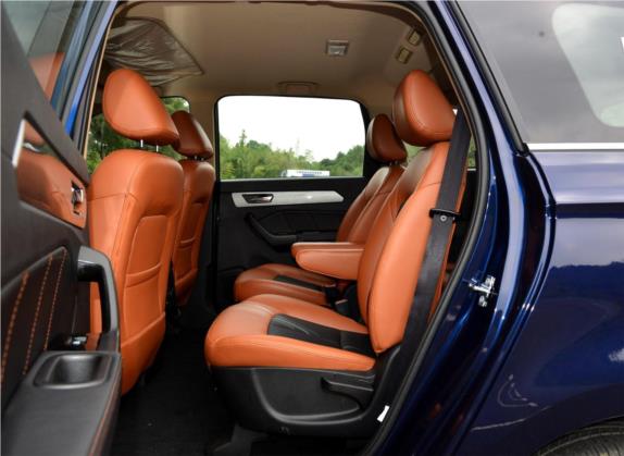 北汽威旺M50F 2017款 1.5L 豪华型 车厢座椅   后排空间