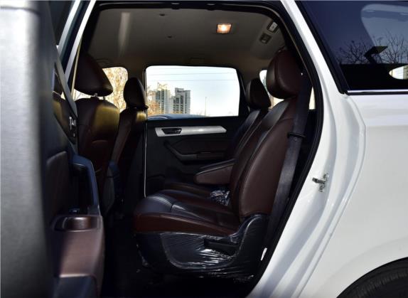 北汽威旺M50F 2017款 1.3T 舒适型 车厢座椅   后排空间