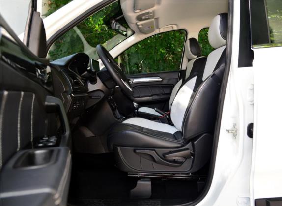北汽威旺M60 2017款 1.5L 手动铂金版 车厢座椅   前排空间