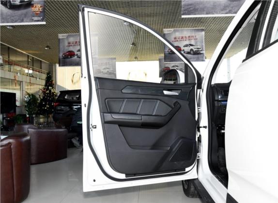 北汽威旺M60 2017款 1.5T CVT钻石版 车厢座椅   前门板