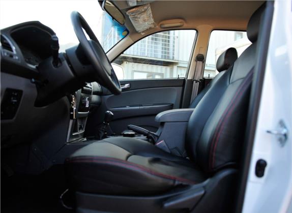 北汽007 2015款 2.0T 四驱豪华型 车厢座椅   前排空间