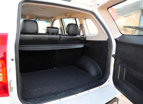 北汽007 2015款 2.0T 四驱豪华型 车厢座椅   后备厢