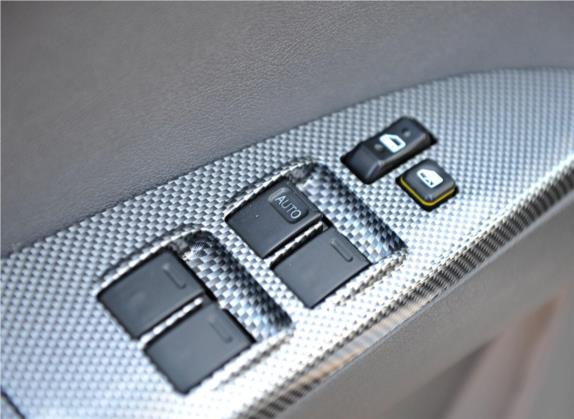 北汽007 2015款 2.0T 四驱豪华型 车厢座椅   门窗控制
