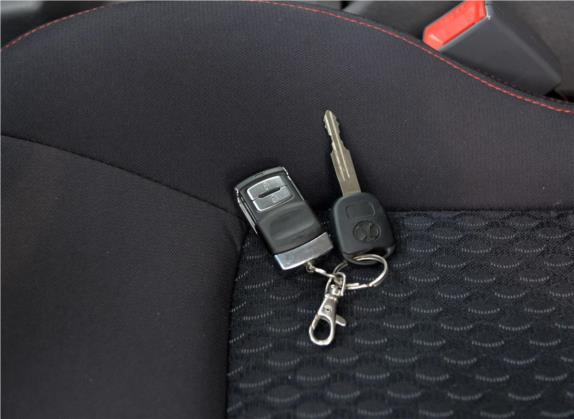 北汽007 2015款 2.0L 两驱舒适型 其他细节类   钥匙